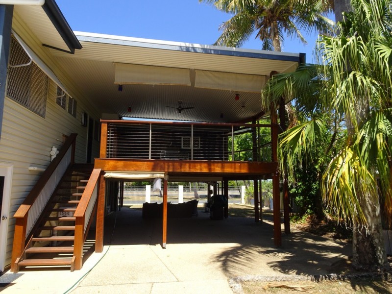14 Binnington Esplanade, East Mackay QLD 4740