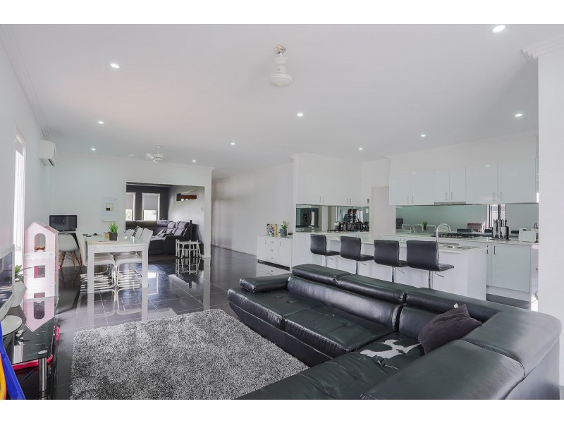 35 Ontario Parade, Andergrove QLD 4740