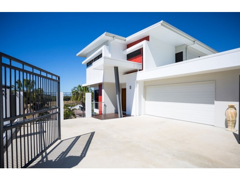 73 Cinnamon Drive, Glenella QLD 4740