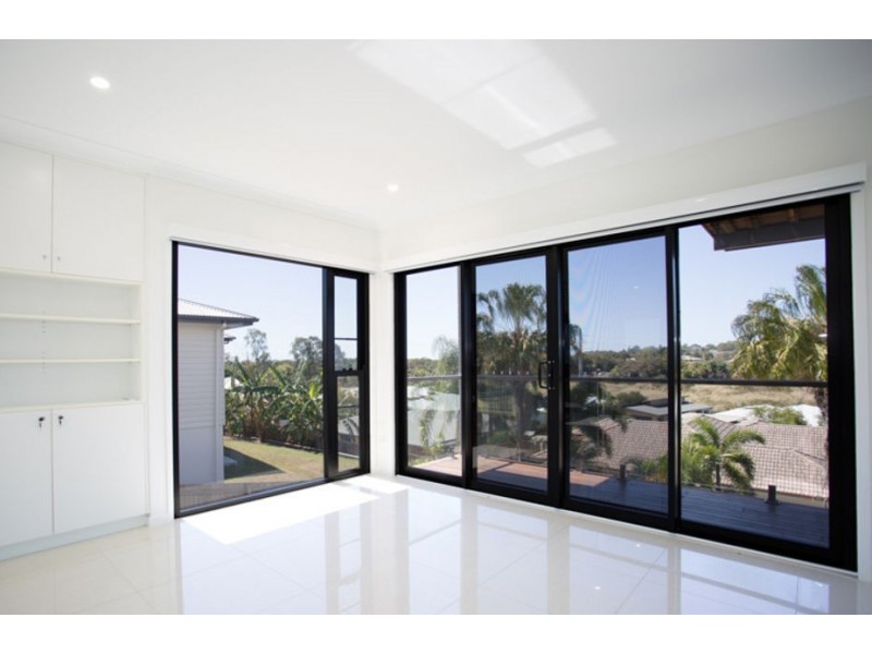 73 Cinnamon Drive, Glenella QLD 4740