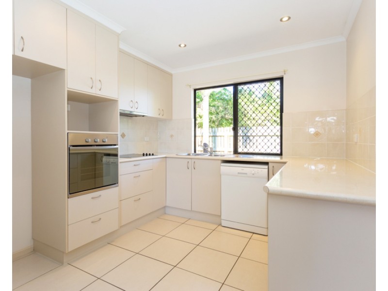 1/24 Eva Parade, Glenella QLD 4740