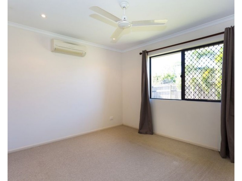 1/24 Eva Parade, Glenella QLD 4740