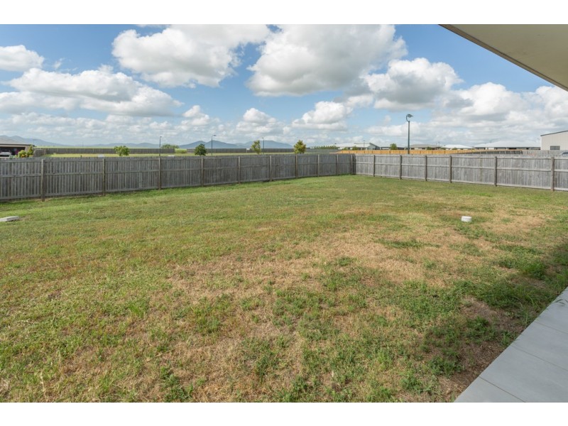 59 Hoffman Drive, Marian QLD 4753
