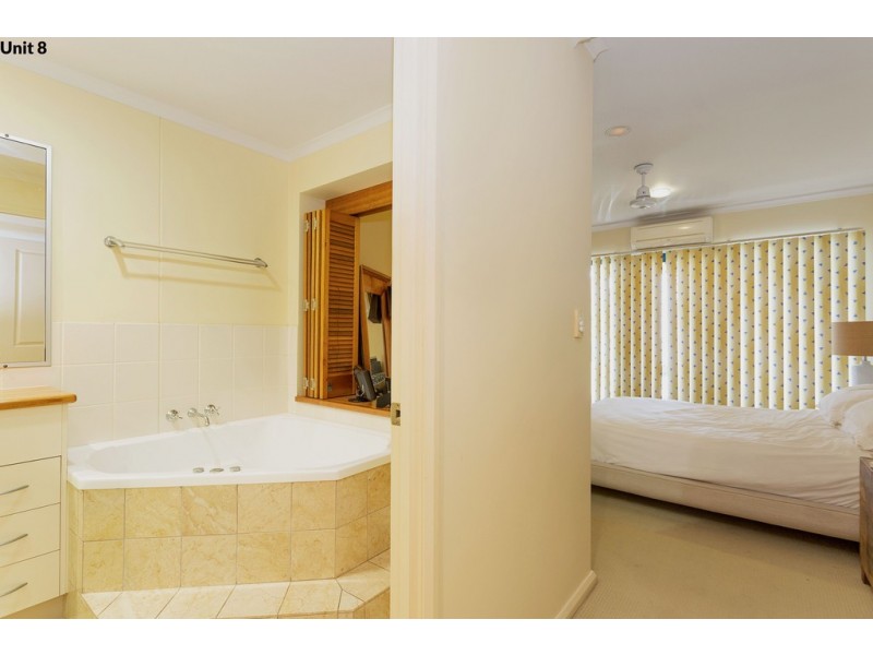 8/38 Beach Road, Dolphin Heads QLD 4740