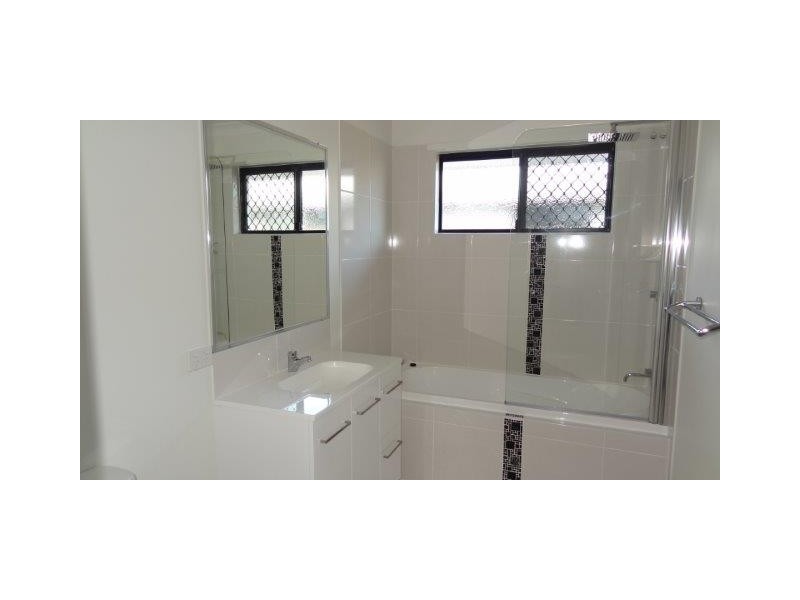 55 Commander Parade, Shoal Point QLD 4750