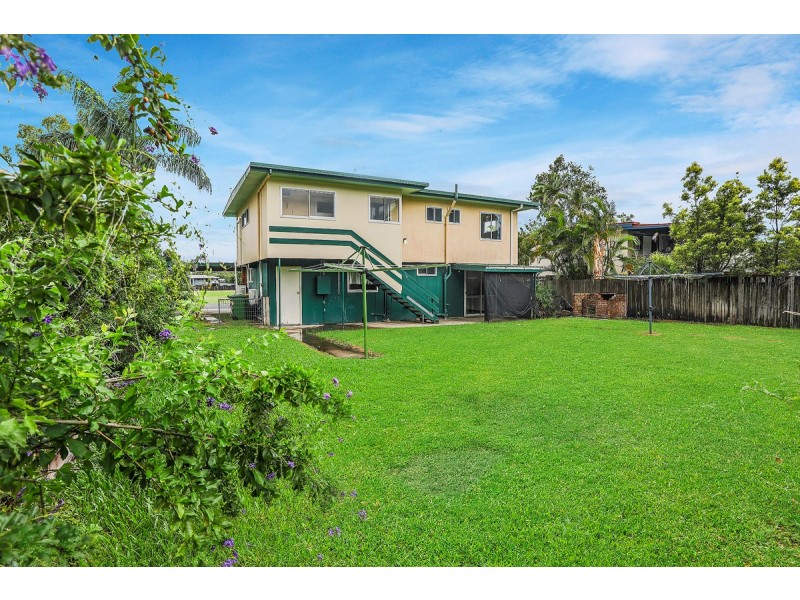 7 Les Cameron Avenue, Mount Pleasant QLD 4740
