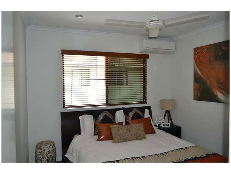 45 Hicks Road, Glenella QLD 4740