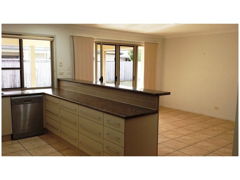 11 Bonsai Court, Glenella QLD 4740