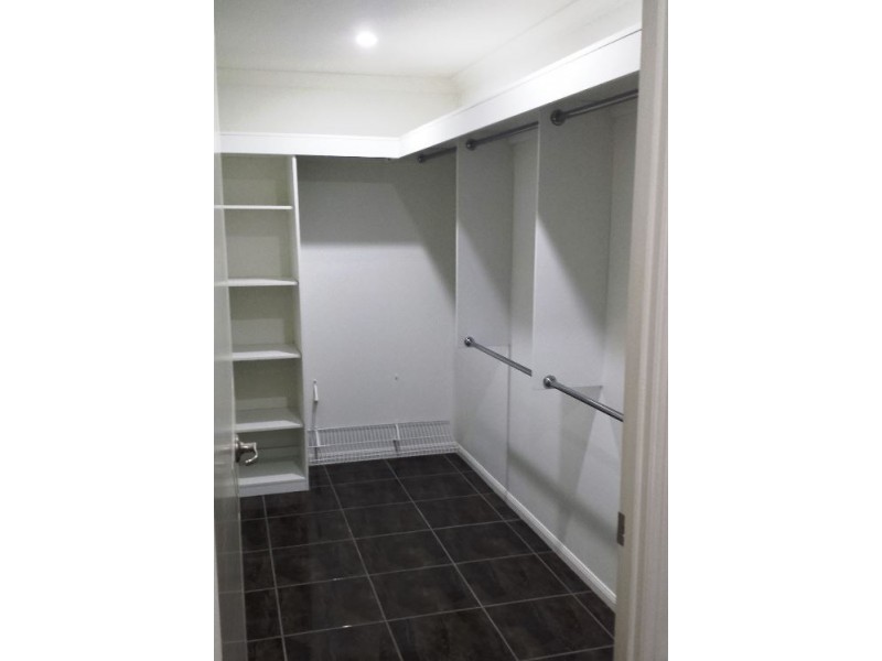 11 Bonsai Court, Glenella QLD 4740