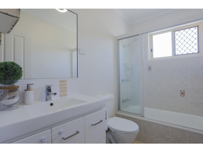 7 Grace Crescent, Slade Point QLD 4740