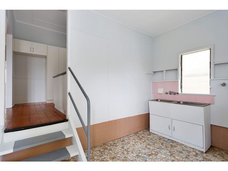 421 Bridge Road, West Mackay QLD 4740