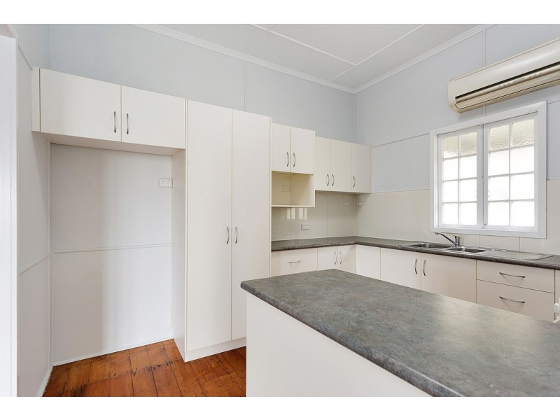 421 Bridge Road, West Mackay QLD 4740