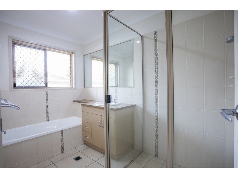 10 Companion Way, Bucasia QLD 4750