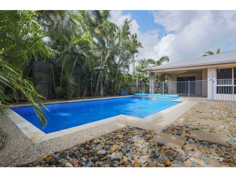 10 Companion Way, Bucasia QLD 4750