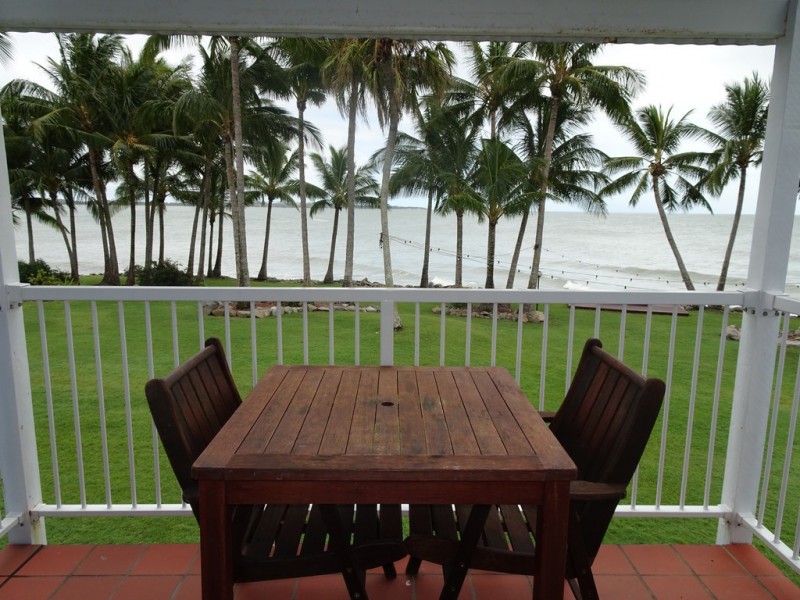 240/6 Beach Road, Dolphin Heads QLD 4740