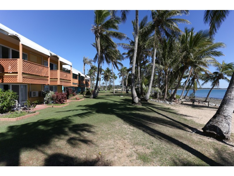 240/6 Beach Road, Dolphin Heads QLD 4740