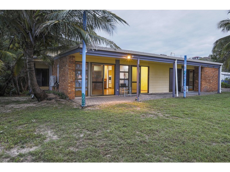 38 Bourke Street, Blacks Beach QLD 4740