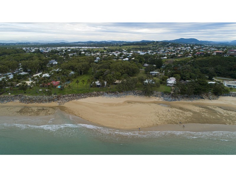 38 Bourke Street, Blacks Beach QLD 4740