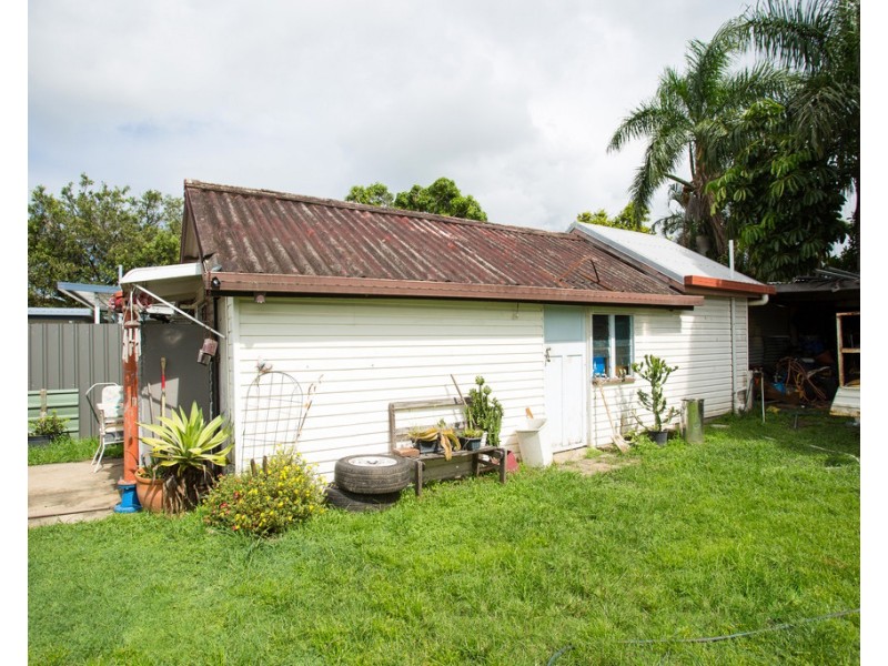 31 Smith Street, West Mackay QLD 4740