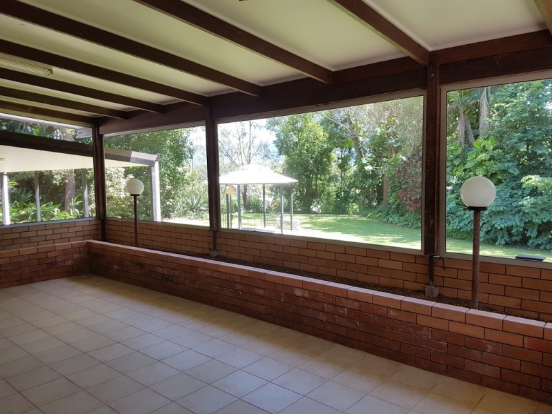 5 Mill Street, Finch Hatton QLD 4756