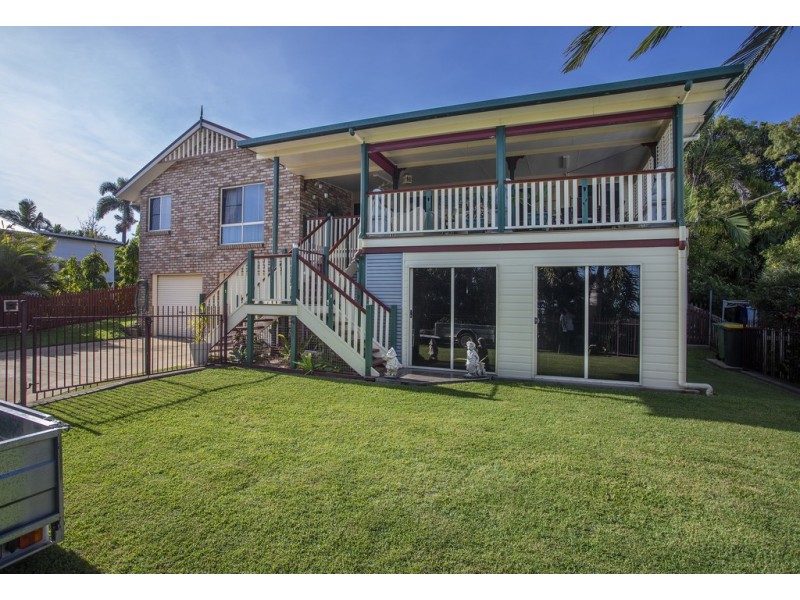 12 Mclaughlin Drive, Eimeo QLD 4740