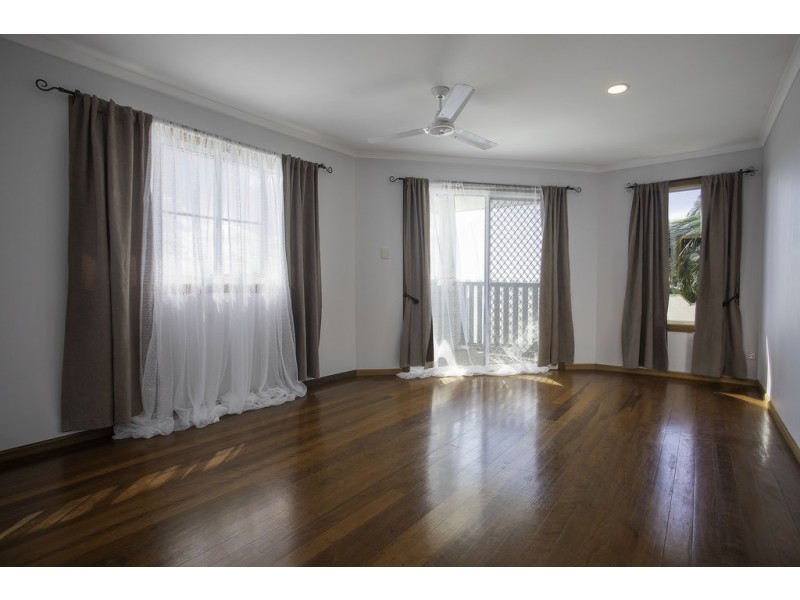 8 Chapman Court, Eimeo QLD 4740