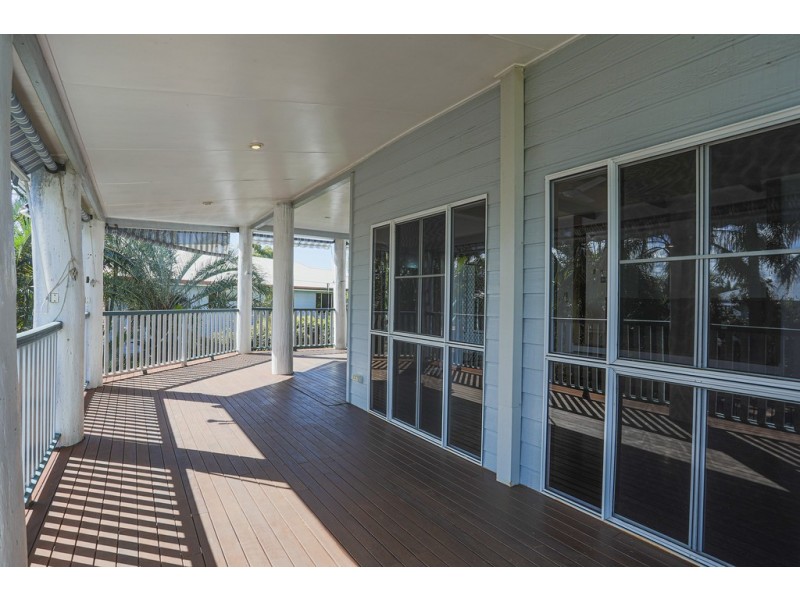 8 Chapman Court, Eimeo QLD 4740