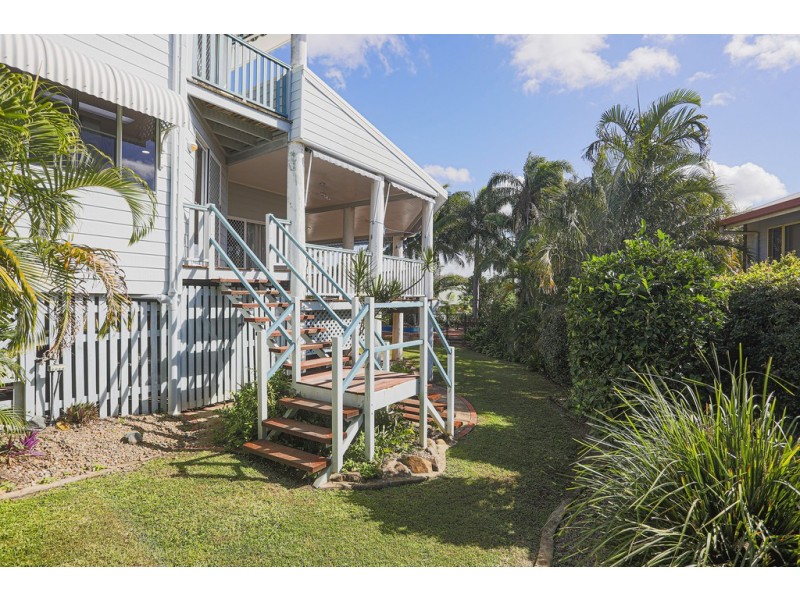 8 Chapman Court, Eimeo QLD 4740