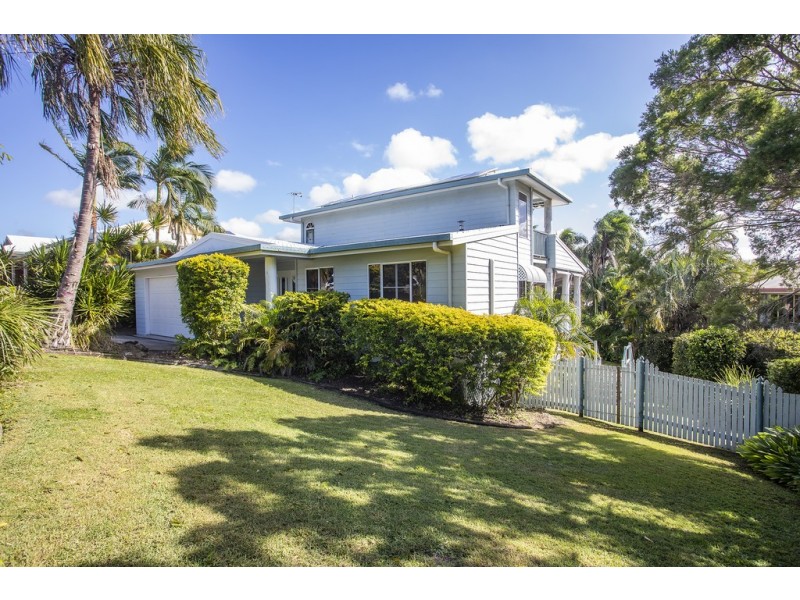 8 Chapman Court, Eimeo QLD 4740