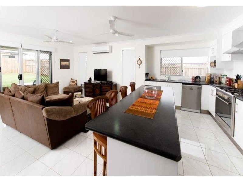 15 Cordia Street, Rural View QLD 4740