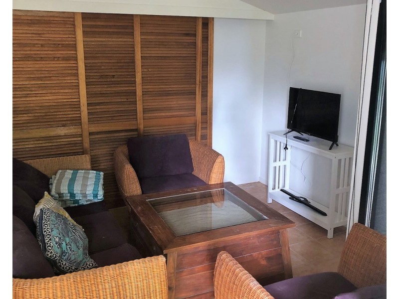 15/2 Beach Road, Dolphin Heads QLD 4740