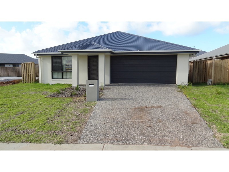 118 Whitehaven Drive, Blacks Beach QLD 4740