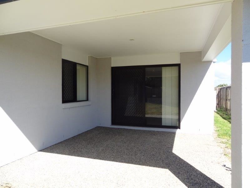 118 Whitehaven Drive, Blacks Beach QLD 4740