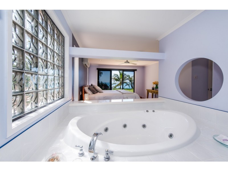 60 Admiral Drive, Dolphin Heads QLD 4740