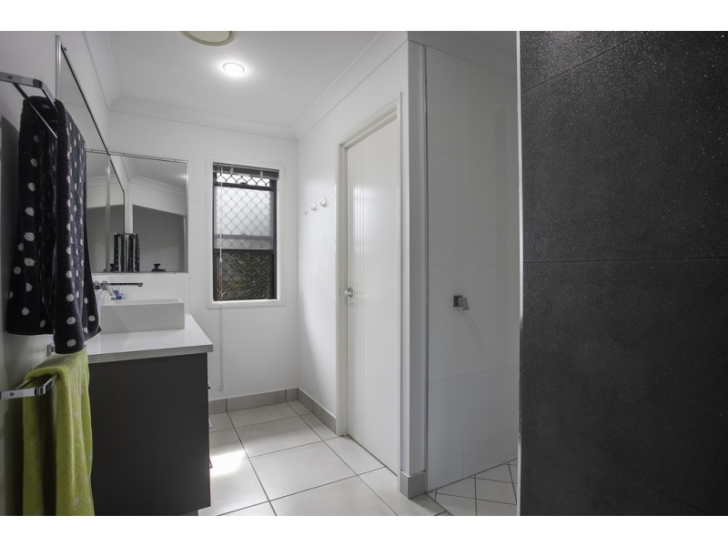 97 Dawson Boulevard, Rural View QLD 4740