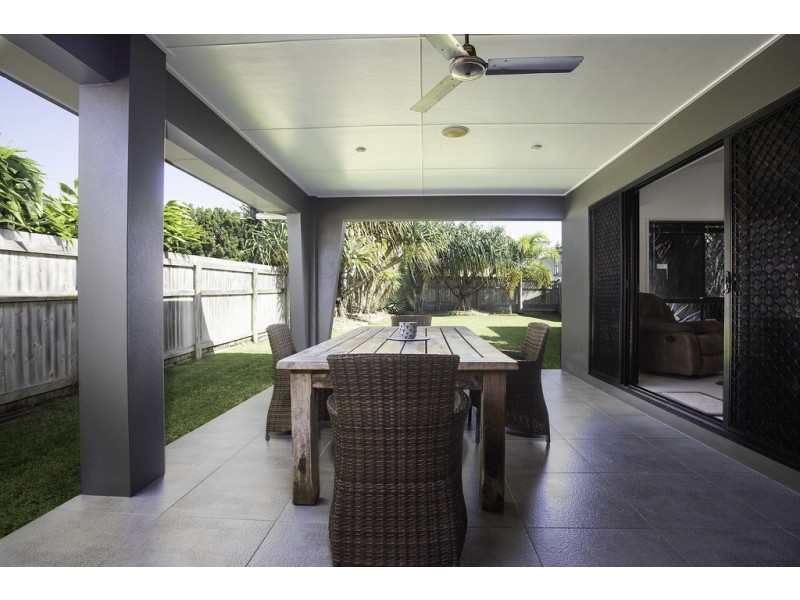 97 Dawson Boulevard, Rural View QLD 4740