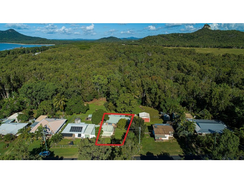 29 Milkins Street, Ball Bay QLD 4741