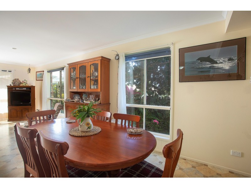 29 Milkins Street, Ball Bay QLD 4741