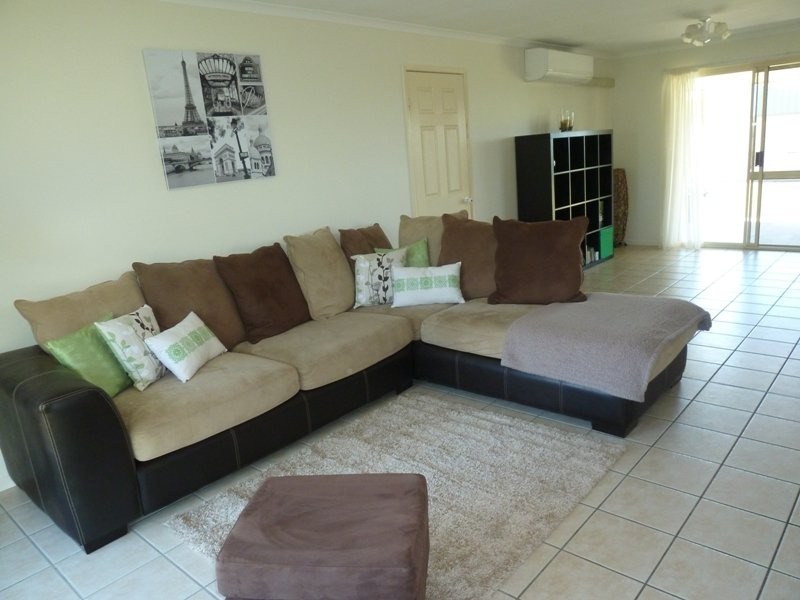 49 Caledonian Drive, Beaconsfield QLD 4740