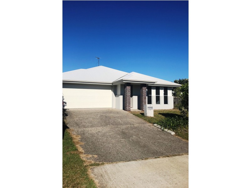 1/1 Holloways Court, Blacks Beach QLD 4740
