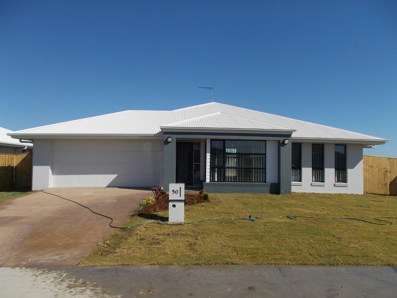 50 Commander Parade, Bucasia QLD 4750