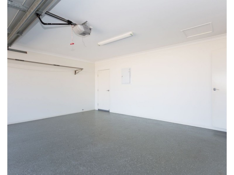 15 Majesty Street, Rural View QLD 4740