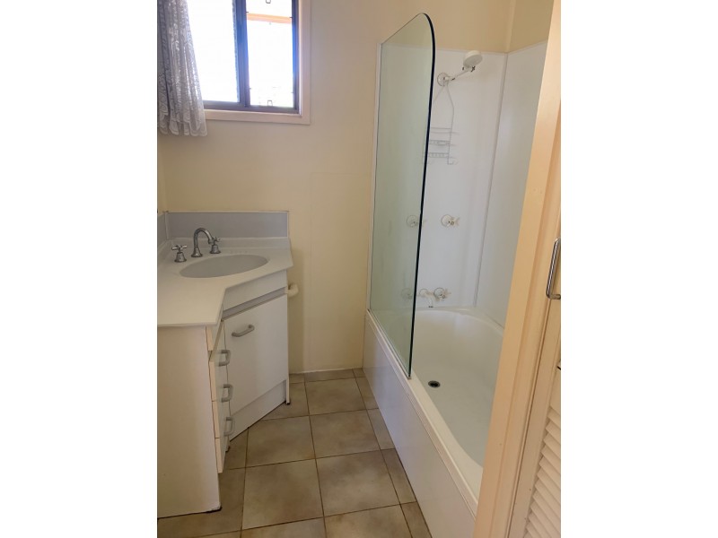 15 Knight Street, Mount Pleasant QLD 4740