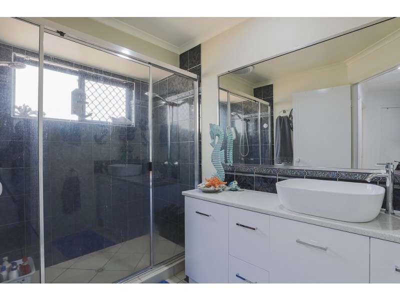 19 Barber Drive, Eimeo QLD 4740