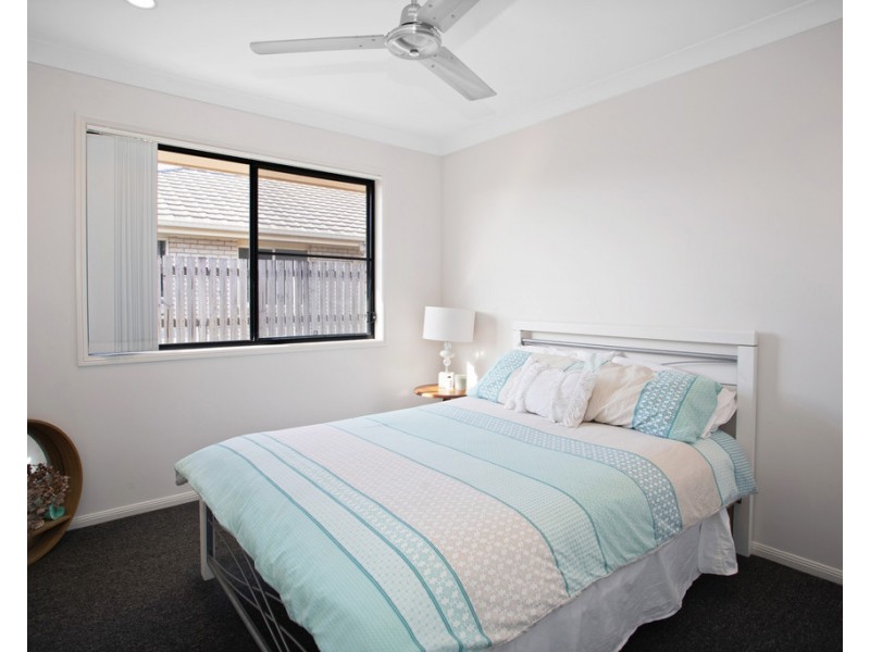 1 Crestview Crescent, Bucasia QLD 4750