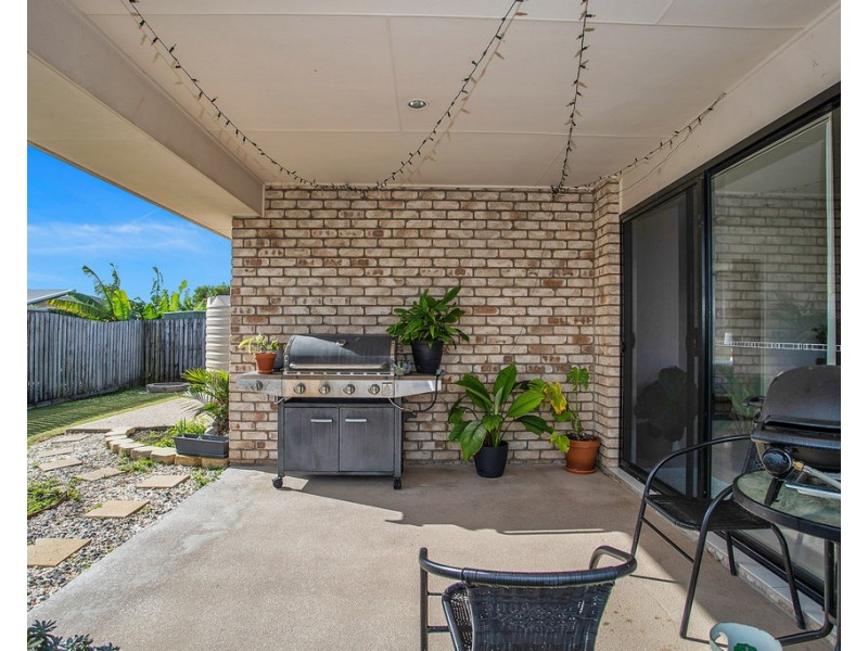 1 Crestview Crescent, Bucasia QLD 4750