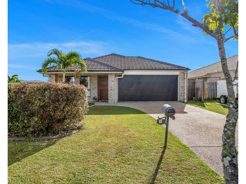 1 Crestview Crescent, Bucasia QLD 4750