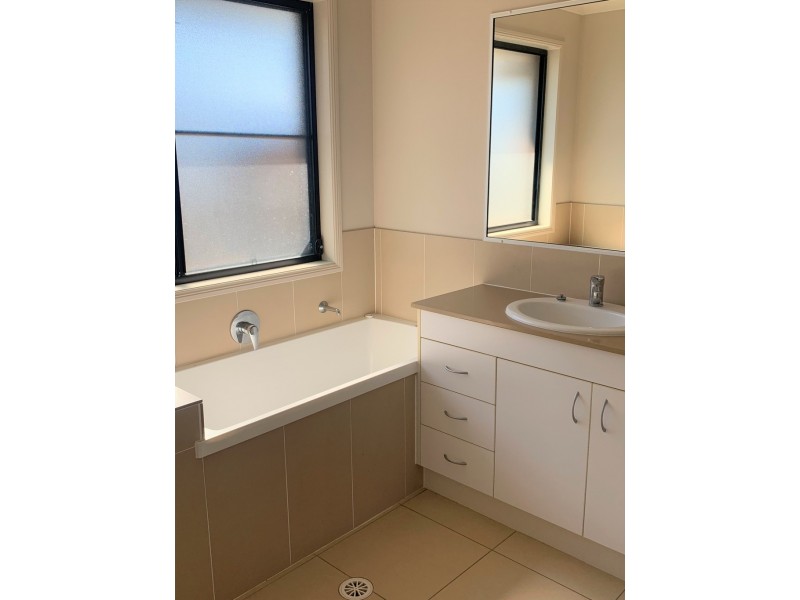 30 Miami Terrace, Blacks Beach QLD 4740