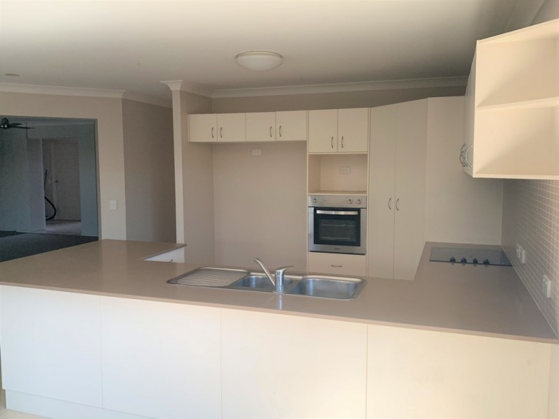 30 Miami Terrace, Blacks Beach QLD 4740
