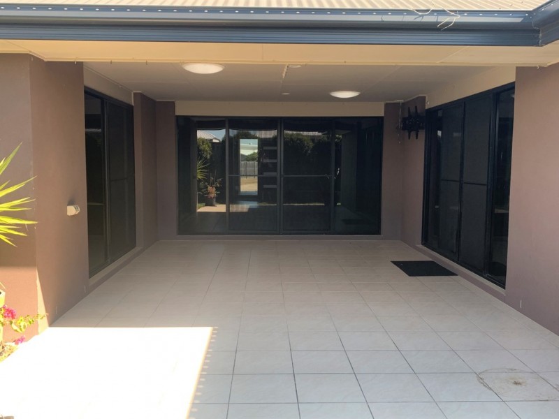 30 Miami Terrace, Blacks Beach QLD 4740
